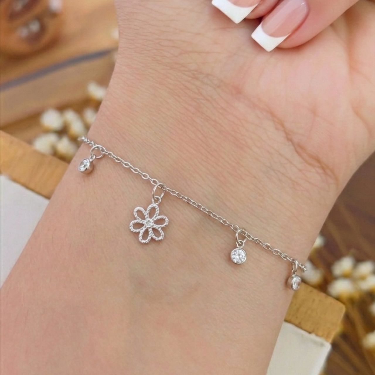 Pulseira Flor Strass