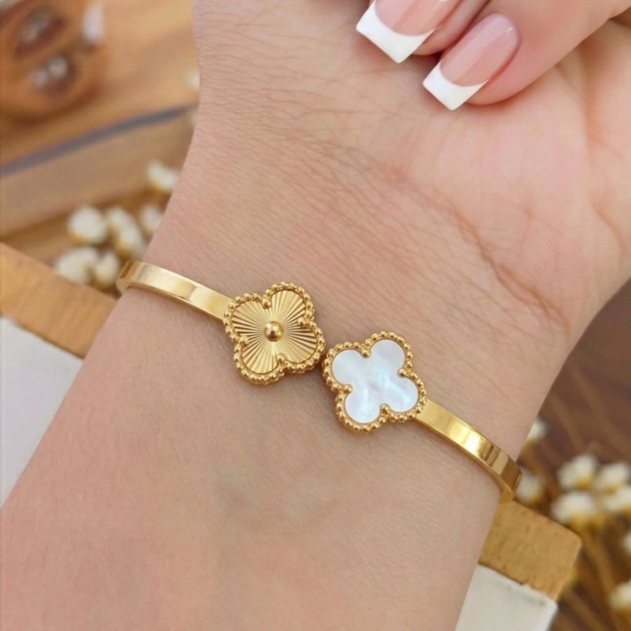 Bracelete Trevo Branco